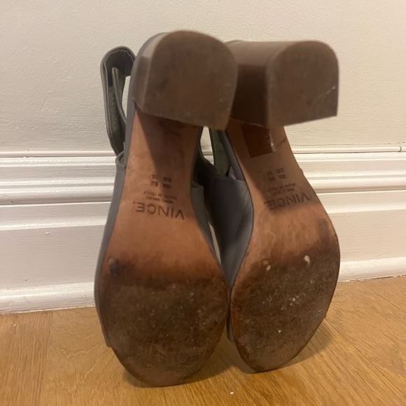 Vince Faye Block Heel Ankle Strap Booties Gray Size 8 - Picture 6 of 6